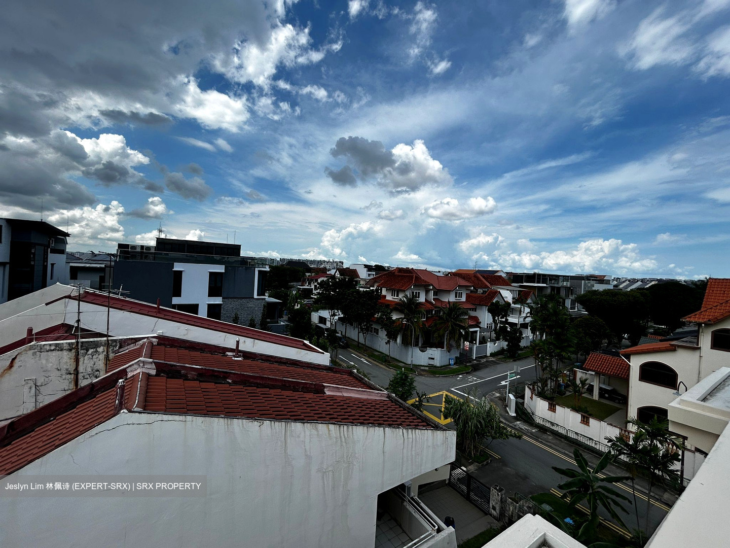 Phillips Avenue (D19), Semi-Detached #572768811